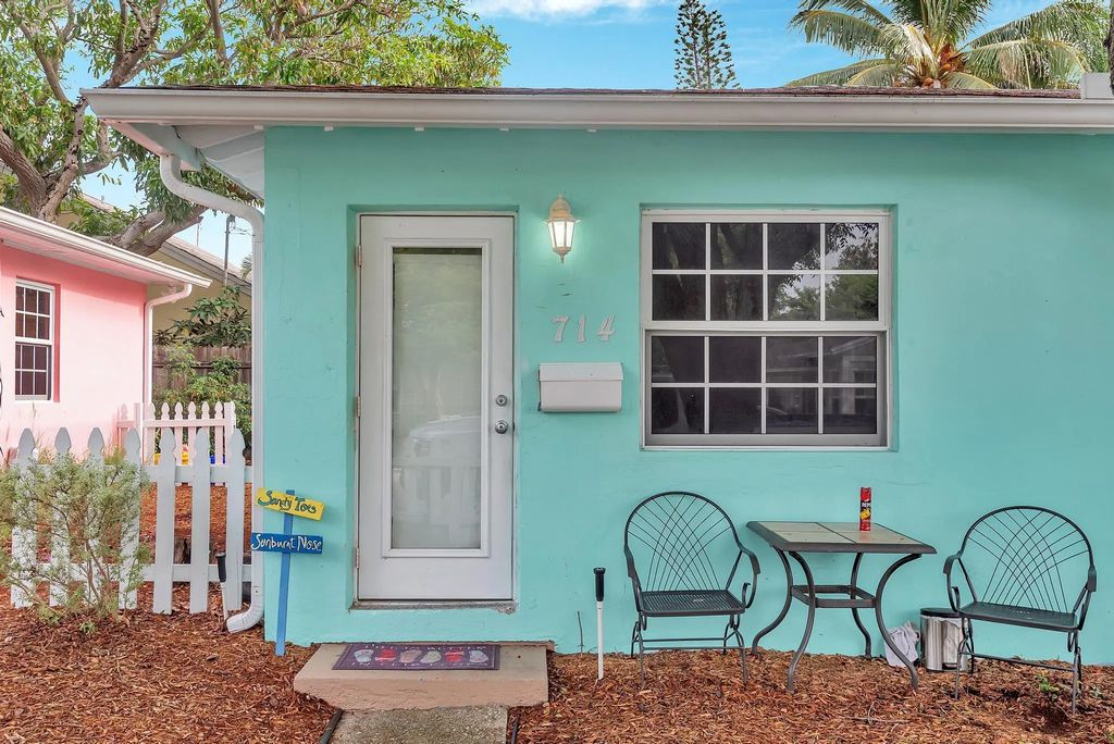 714 8th Avenue N, Lake Worth Beach