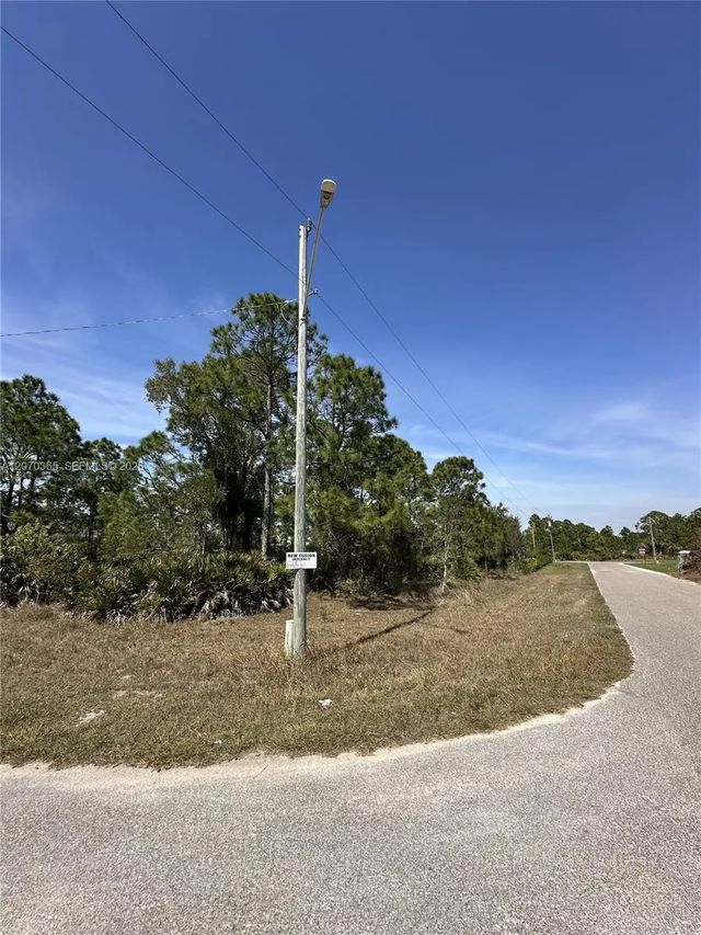 2 of 6 - 2900 33rd Street W, Lehigh Acres, FL
