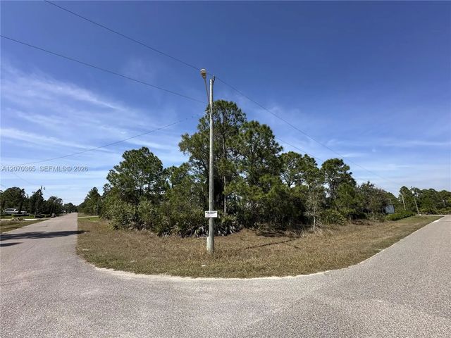 3 of 6 - 2900 33rd Street W, Lehigh Acres, FL