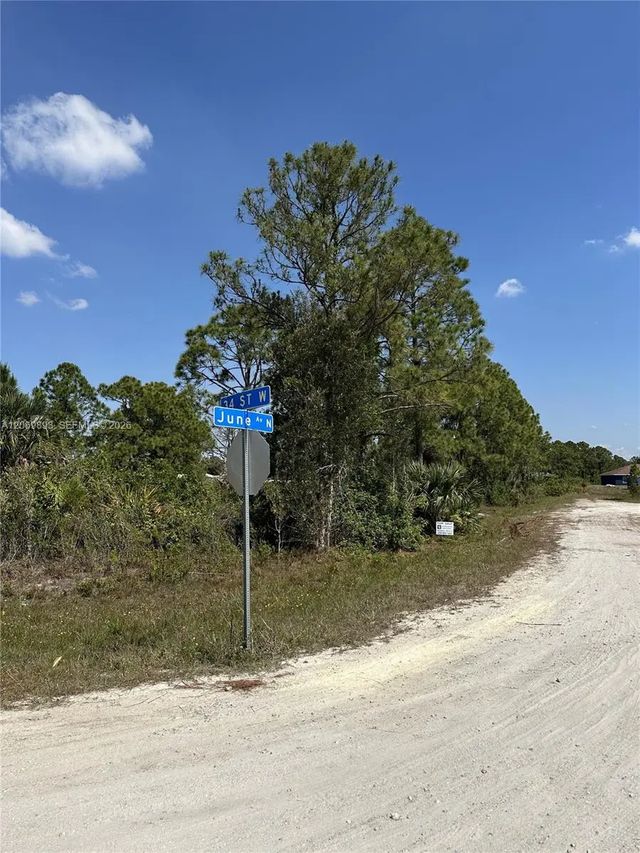 4 of 5 - 3401 June Avenue N, Lehigh Acres, FL