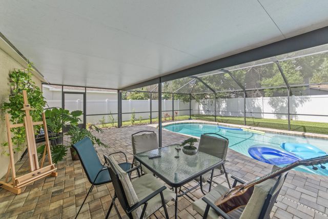 3 of 36 - 1003 Red Oak Circle, Brandon, FL