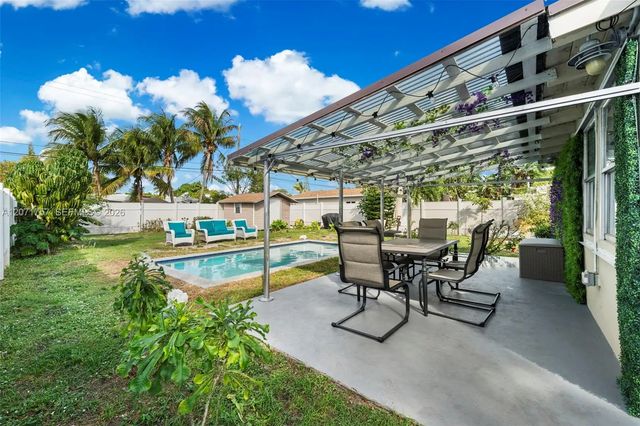 3 of 36 - 1935 Arthur Street, Hollywood, FL