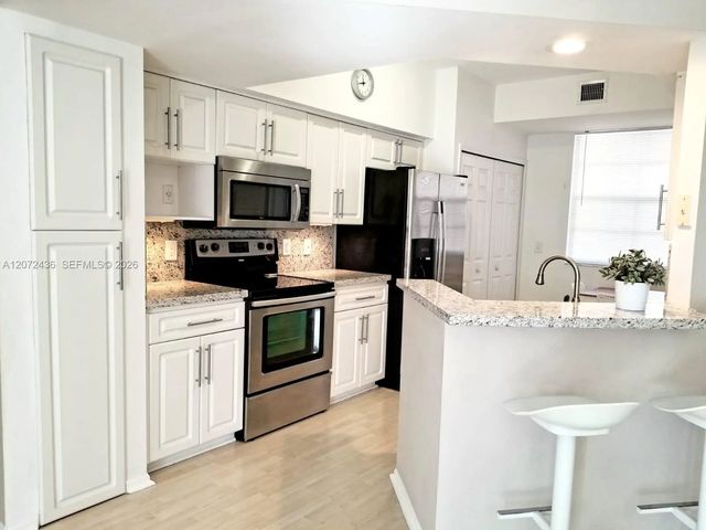 3 of 30 - 3215 Ne 184 Street #14302, Aventura, FL