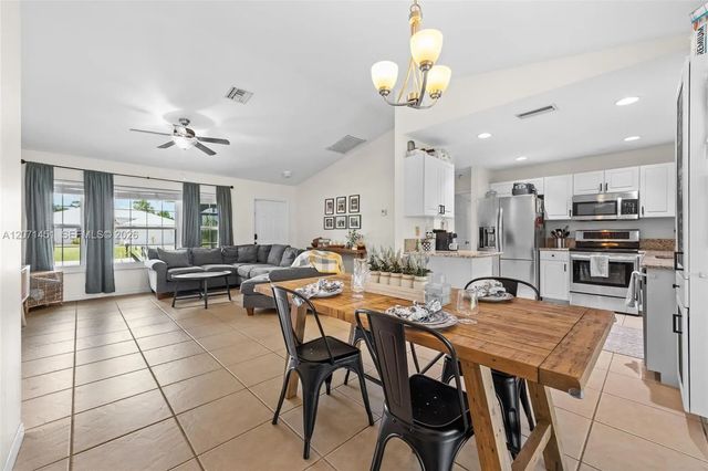 3 of 41 - 2329 Se 8th Avenue, Cape Coral, FL