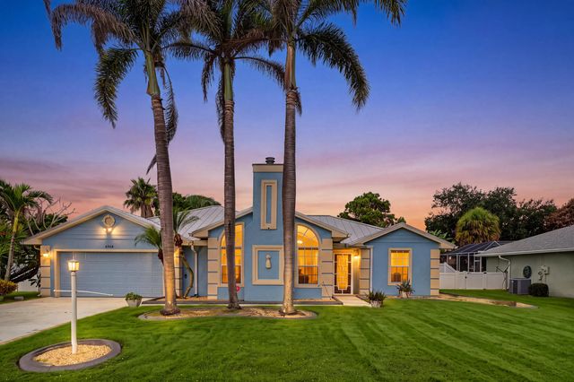 6908 Bronte Circle, Port St. Lucie