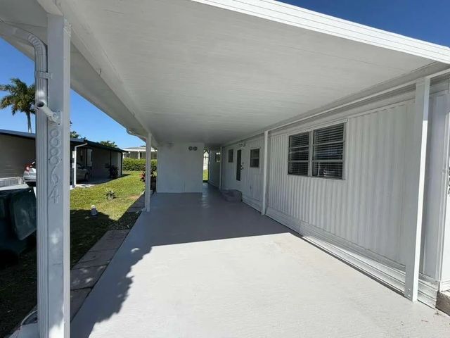 3 of 25 - 8864 Kings Drive, Boynton Beach, FL