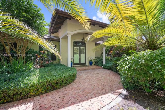 3 of 36 - 10601 Sw 72nd Court, Pinecrest, FL