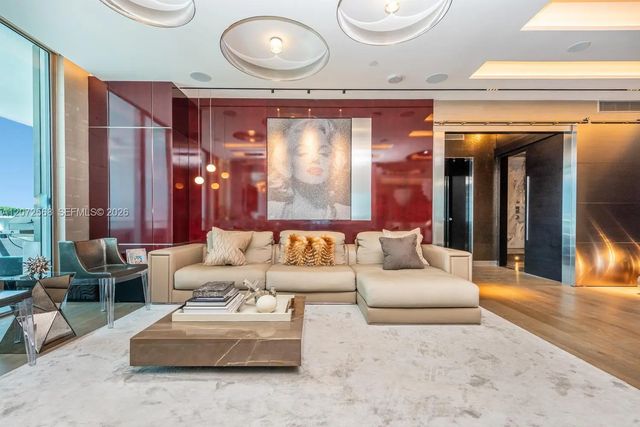 3 of 38 - 50 S Pointe Drive #905, Miami Beach, FL