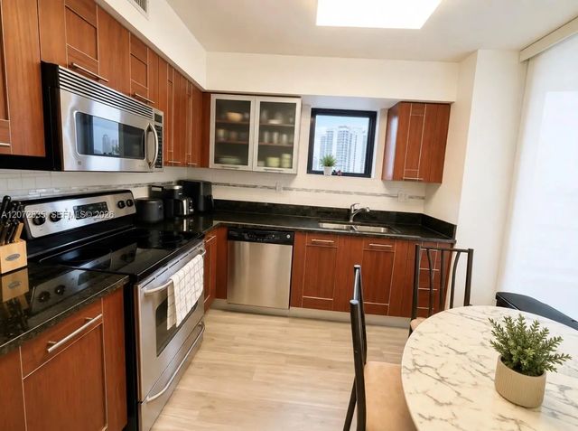 5 of 16 - 3300 Ne 192nd Street #1713, Aventura, FL