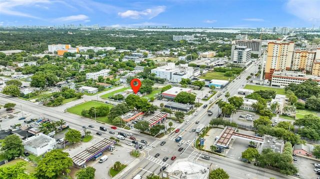 8011 Ne Miami Court, Miami