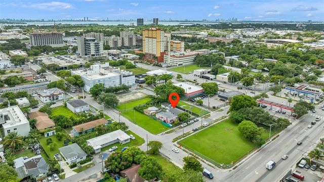 5 of 26 - 8011 Ne Miami Court, Miami, FL
