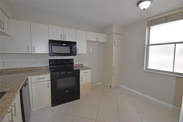3 of 23 - 10414 Nw 24th Place #405, Sunrise, FL