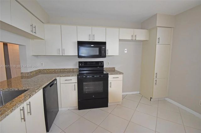 4 of 23 - 10414 Nw 24th Place #405, Sunrise, FL
