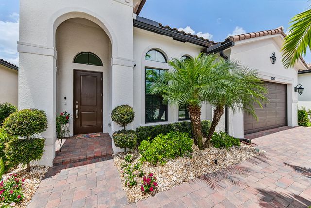 8047 Juniper Drive, Parkland