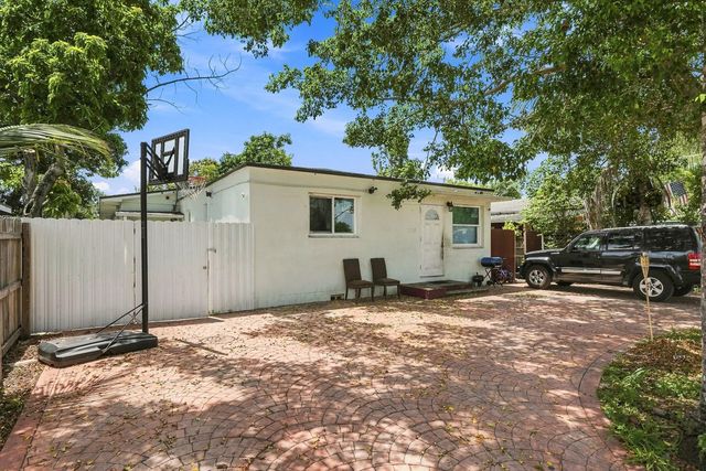 1010 Burlington Street, Opa-Locka