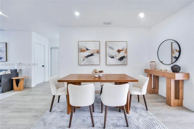 5 of 30 - 40 Se 3rd Terrace, Dania Beach, FL