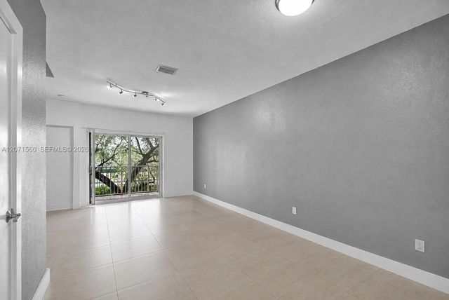 5 of 47 - 5670 Nw 116th Avenue #222, Doral, FL