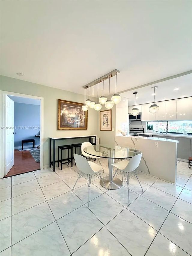 5 of 24 - 17021 N Bay Road #802, Sunny Isles Beach, FL