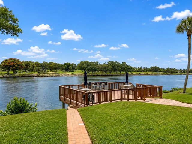 308 Golfview Road #405, North Palm Beach