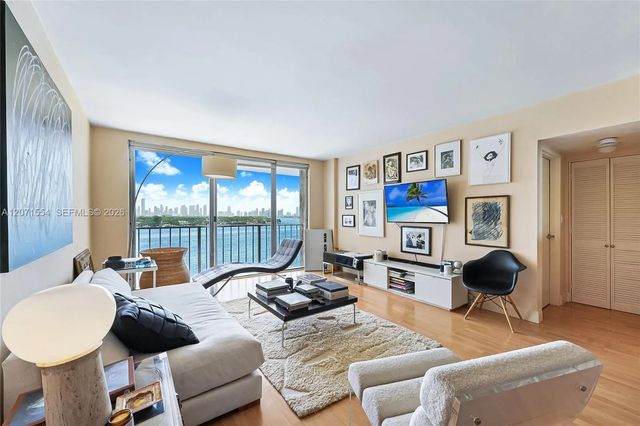 3 of 15 - 800 West Avenue #917, Miami Beach, FL