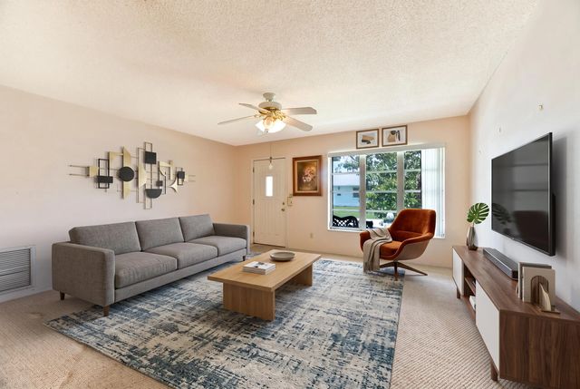 4 of 27 - 4500 Nw 47th Court, Tamarac, FL