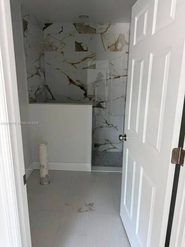 2 of 4 - 220 E Canal Way Ne, Lake Placid, FL