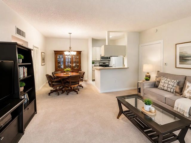 2 of 8 - 9690 S Belfort Circle #215, Tamarac, FL