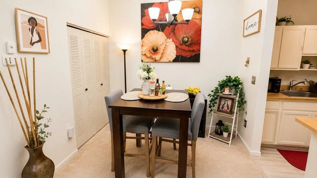4 of 8 - 9690 S Belfort Circle #215, Tamarac, FL