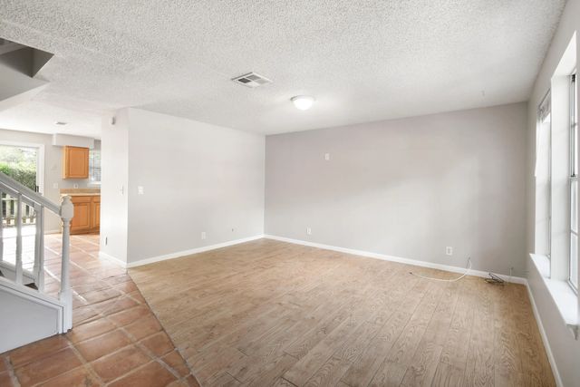 4 of 38 - 110 Old English Court, Jupiter, FL