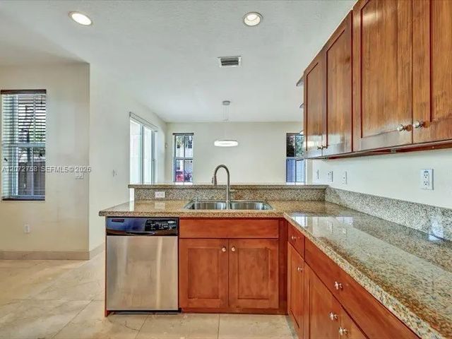 3 of 36 - 7490 Nw 115th Court, Doral, FL