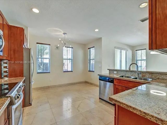 5 of 36 - 7490 Nw 115th Court, Doral, FL