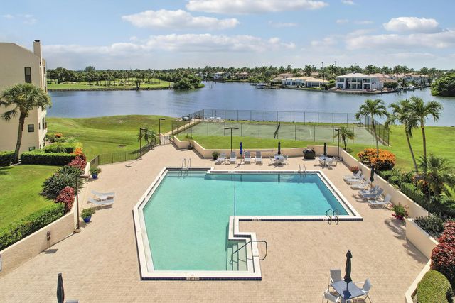 3 of 41 - 372 Golfview Road #403, North Palm Beach, FL