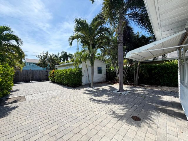 2 of 19 - 528 N J Street, Lake Worth Beach, FL