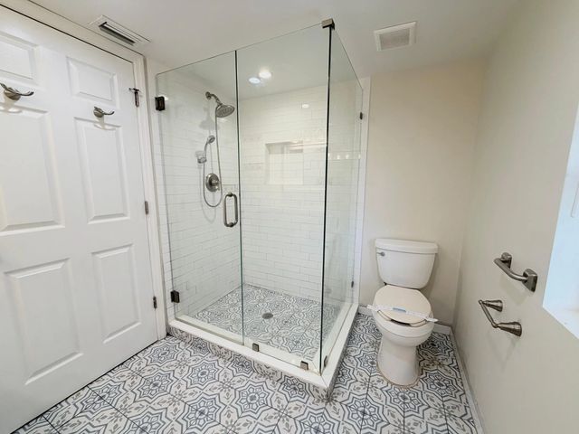 4 of 19 - 528 N J Street, Lake Worth Beach, FL