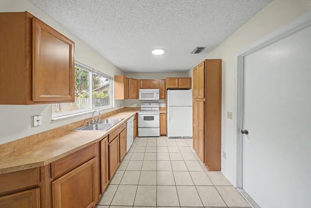 2 of 12 - 2174 Se Broward Terrace, Port St. Lucie, FL