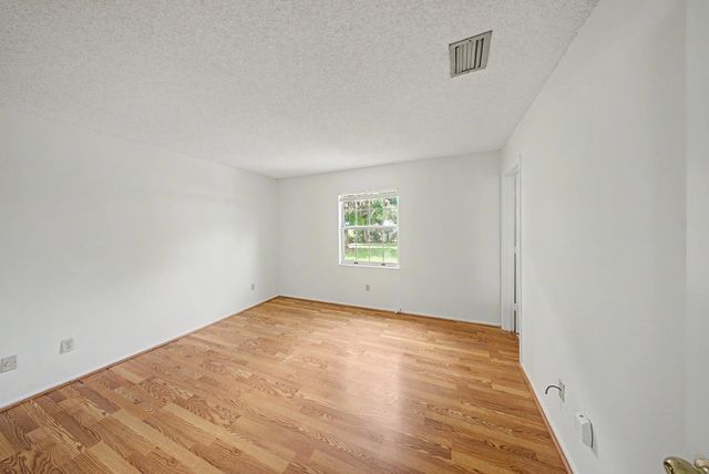 4 of 12 - 2174 Se Broward Terrace, Port St. Lucie, FL