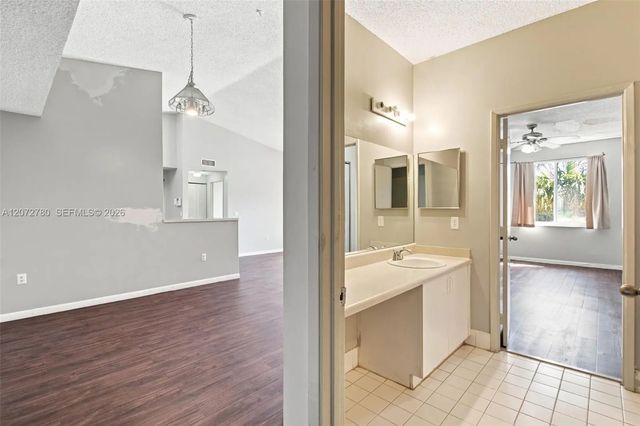 4 of 25 - 6976 Sw 39th Street #g304, Davie, FL