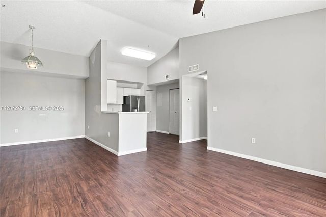 5 of 25 - 6976 Sw 39th Street #g304, Davie, FL
