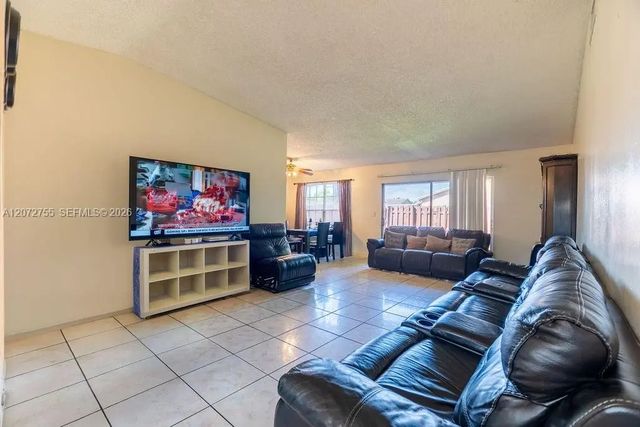 4 of 22 - 20404 Nw 27th Court, Miami Gardens, FL