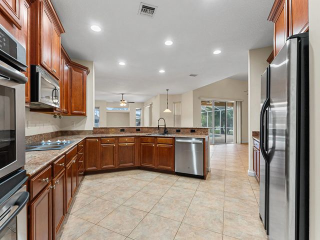 5 of 31 - 2189 Sw Gemini Lane, Port St. Lucie, FL