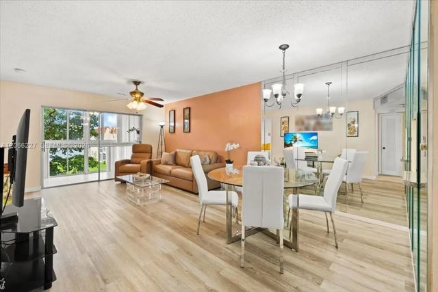 2911 N Pine Island Road #311, Sunrise