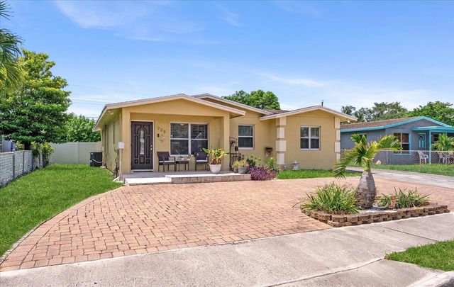 2 of 31 - 708 Hillcrest Boulevard, West Palm Beach, FL