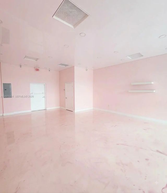3 of 9 - 4500 W Hallandale Beach Boulevard #4, Hollywood, FL