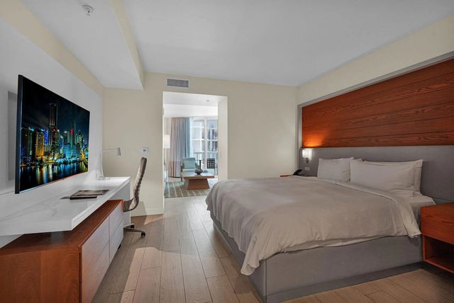 3 of 67 - 505 N Fort Lauderdale Beach Boulevard #1004, Fort Lauderdale, FL