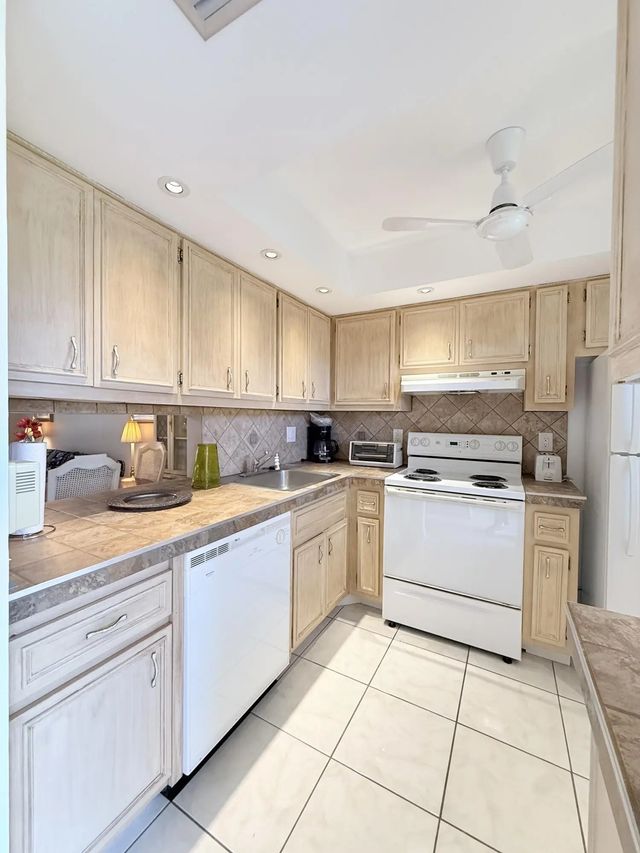 2 of 37 - 2800 Nw 47th Terrace #106b, Lauderdale Lakes, FL