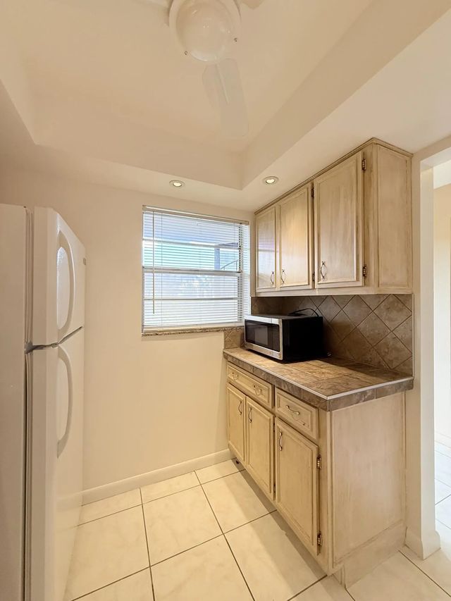 5 of 37 - 2800 Nw 47th Terrace #106b, Lauderdale Lakes, FL