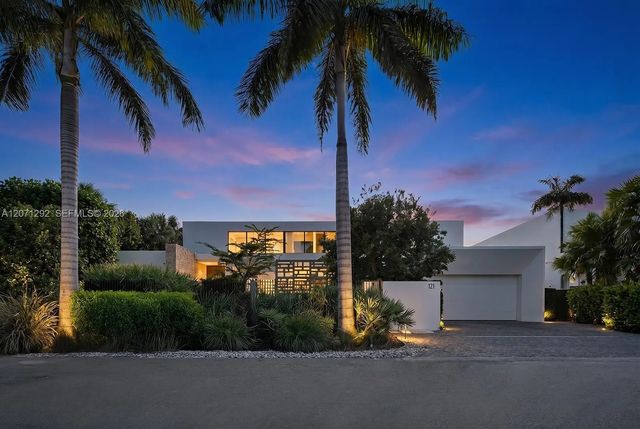 121 Nurmi Drive, Fort Lauderdale