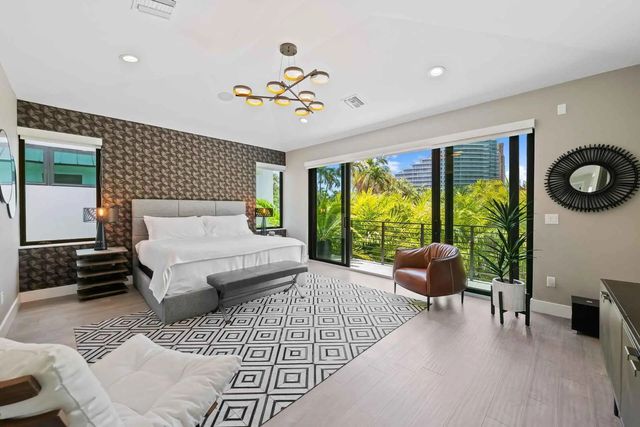 5 of 32 - 3400 Ne 25th Street, Fort Lauderdale, FL