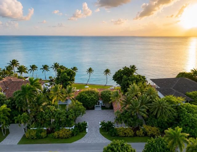 4 of 38 - 520 S Mashta Drive, Key Biscayne, FL