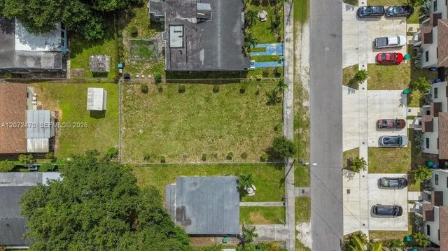 4 of 10 - 1967 Nw 52nd Street, Miami, FL